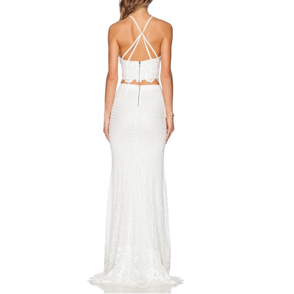 Alice and Olivia Cross Back Matching Lace Set - Picture 2 of 12